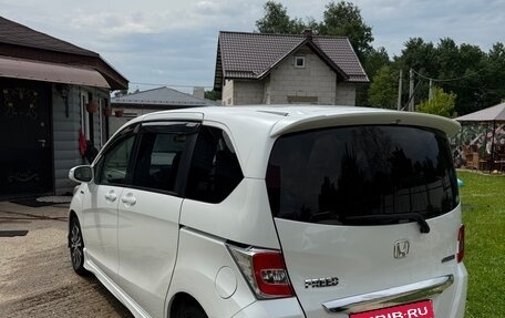 Honda Freed I, 2014 год, 1 200 000 рублей, 3 фотография