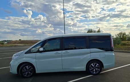 Honda Stepwgn IV, 2016 год, 1 680 000 рублей, 4 фотография