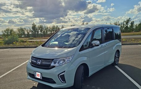 Honda Stepwgn IV, 2016 год, 1 680 000 рублей, 3 фотография