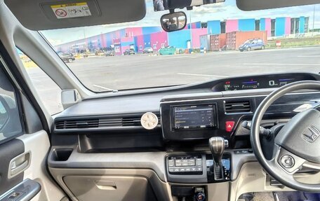 Honda Stepwgn IV, 2016 год, 1 680 000 рублей, 19 фотография