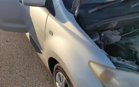 Toyota Ist II, 2002 год, 450 000 рублей, 4 фотография