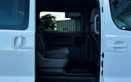 Hyundai H-1 II рестайлинг, 2015 год, 1 867 600 рублей, 8 фотография
