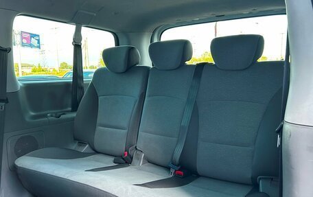 Hyundai H-1 II рестайлинг, 2015 год, 1 867 600 рублей, 13 фотография