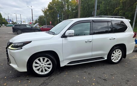 Lexus LX III, 2017 год, 6 250 000 рублей, 2 фотография