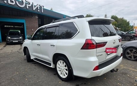 Lexus LX III, 2017 год, 6 250 000 рублей, 3 фотография