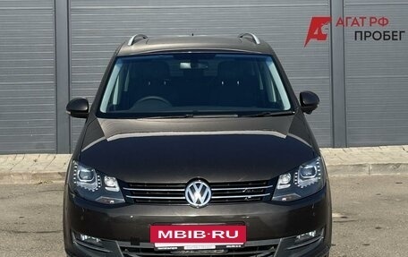 Volkswagen Sharan II, 2015 год, 1 130 000 рублей, 2 фотография