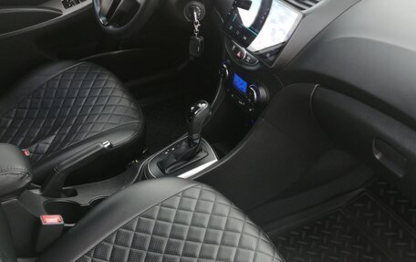 Hyundai Solaris II рестайлинг, 2015 год, 950 000 рублей, 19 фотография