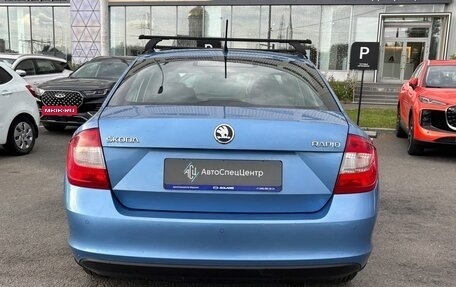 Skoda Rapid I, 2014 год, 900 000 рублей, 4 фотография
