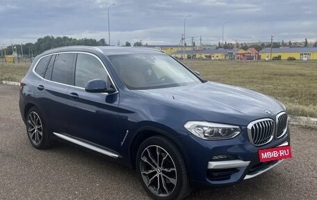 BMW X3, 2019 год, 3 300 000 рублей, 2 фотография
