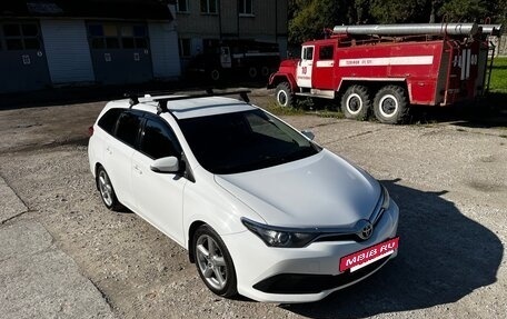 Toyota Auris II, 2015 год, 1 290 000 рублей, 12 фотография