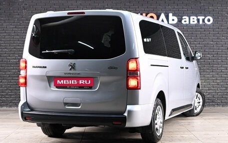 Peugeot Traveller I, 2022 год, 2 475 000 рублей, 4 фотография