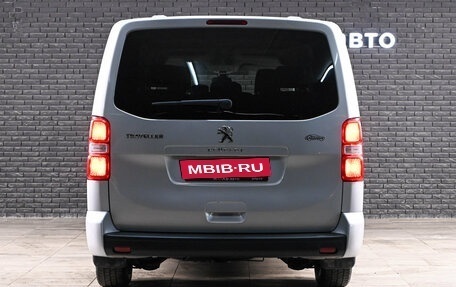 Peugeot Traveller I, 2022 год, 2 475 000 рублей, 5 фотография