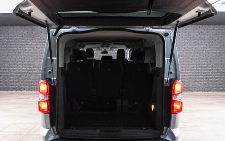 Peugeot Traveller I, 2022 год, 2 475 000 рублей, 12 фотография