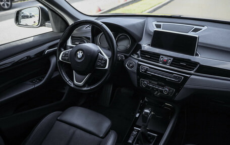 BMW X1, 2019 год, 3 200 000 рублей, 10 фотография