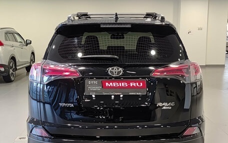 Toyota RAV4, 2017 год, 2 680 000 рублей, 7 фотография