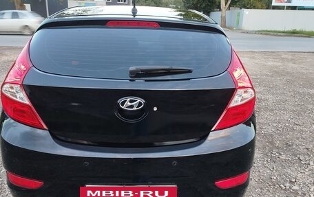 Hyundai Solaris II рестайлинг, 2012 год, 870 000 рублей, 4 фотография