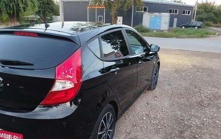 Hyundai Solaris II рестайлинг, 2012 год, 870 000 рублей, 2 фотография