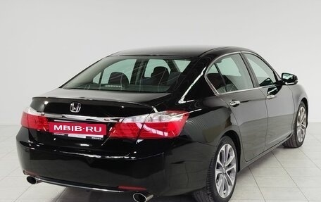 Honda Accord IX рестайлинг, 2013 год, 1 900 000 рублей, 5 фотография