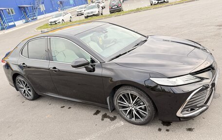 Toyota Camry, 2021 год, 3 850 000 рублей, 8 фотография