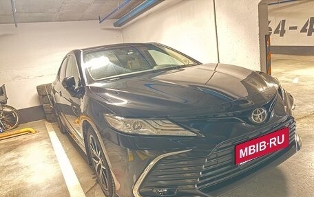 Toyota Camry, 2021 год, 3 850 000 рублей, 3 фотография
