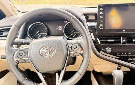 Toyota Camry, 2021 год, 3 850 000 рублей, 22 фотография