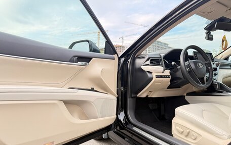 Toyota Camry, 2021 год, 3 850 000 рублей, 16 фотография