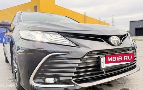Toyota Camry, 2021 год, 3 850 000 рублей, 9 фотография