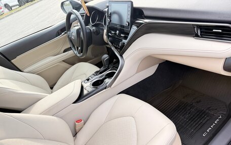 Toyota Camry, 2021 год, 3 850 000 рублей, 27 фотография