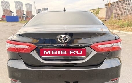 Toyota Camry, 2021 год, 3 850 000 рублей, 32 фотография