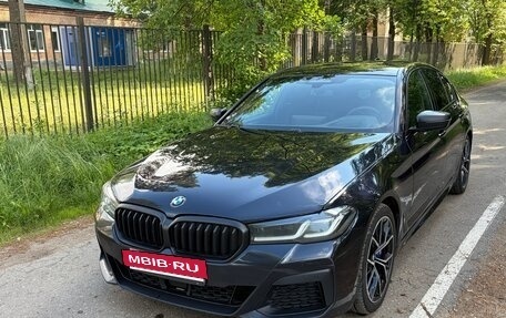 BMW 5 серия, 2022 год, 4 500 000 рублей, 3 фотография