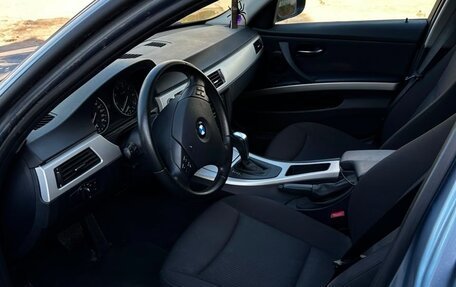 BMW 3 серия, 2011 год, 900 000 рублей, 7 фотография