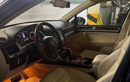 Volkswagen Touareg III, 2013 год, 3 000 000 рублей, 2 фотография