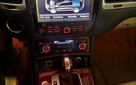 Volkswagen Touareg III, 2013 год, 3 000 000 рублей, 4 фотография