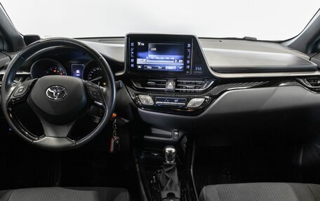 Toyota C-HR I рестайлинг, 2019 год, 2 417 800 рублей, 6 фотография