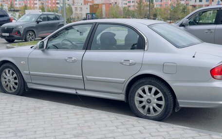 Hyundai Sonata IV рестайлинг, 2004 год, 600 000 рублей, 2 фотография