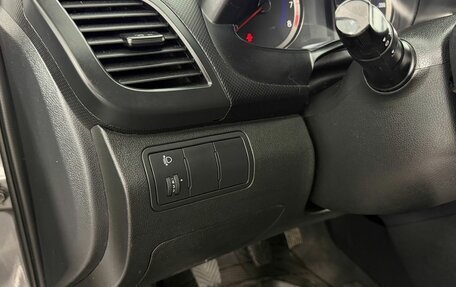 Hyundai Solaris II рестайлинг, 2012 год, 680 000 рублей, 11 фотография