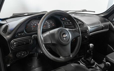 Chevrolet Niva I рестайлинг, 2015 год, 740 000 рублей, 5 фотография