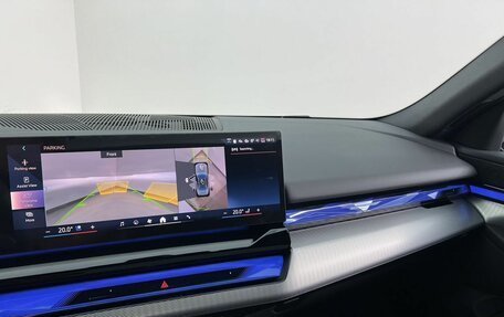 BMW 5 серия, 2025 год, 9 240 000 рублей, 17 фотография