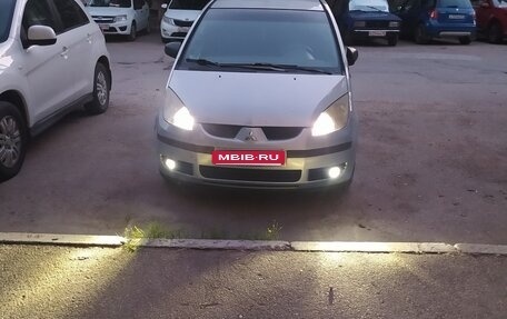 Mitsubishi Colt VI рестайлинг, 2005 год, 425 000 рублей, 1 фотография