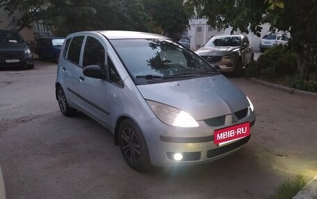 Mitsubishi Colt VI рестайлинг, 2005 год, 425 000 рублей, 2 фотография
