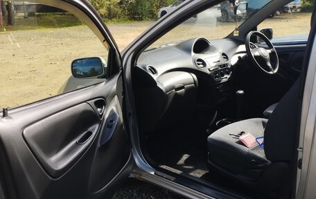 Toyota Vitz, 2003 год, 240 000 рублей, 6 фотография