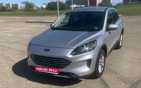 Ford Escape, 2020 год, 1 762 000 рублей, 2 фотография