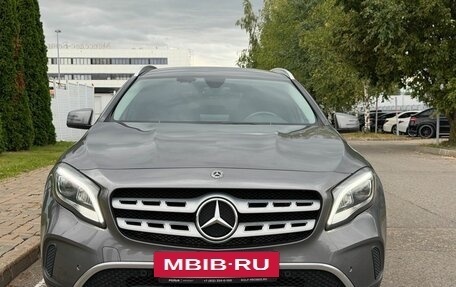 Mercedes-Benz GLA, 2017 год, 1 950 000 рублей, 2 фотография