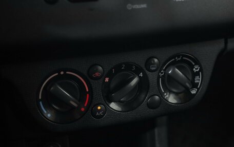 Suzuki Swift III, 2007 год, 599 777 рублей, 14 фотография