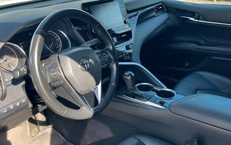 Toyota Camry, 2021 год, 3 050 000 рублей, 6 фотография