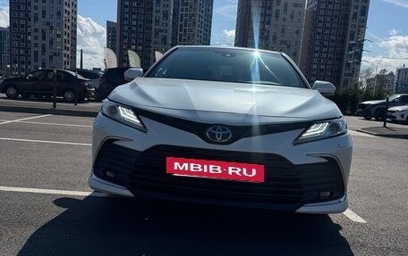 Toyota Camry, 2021 год, 3 050 000 рублей, 11 фотография