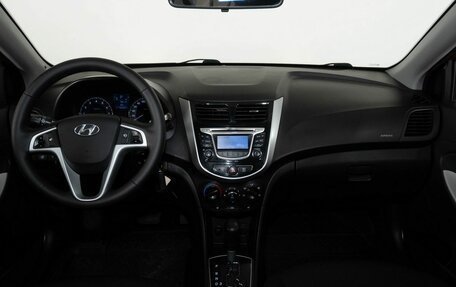Hyundai Solaris II рестайлинг, 2013 год, 911 000 рублей, 7 фотография