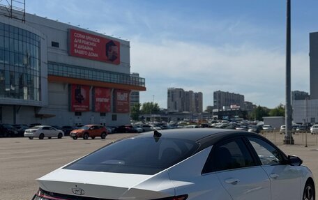 Hyundai Elantra, 2023 год, 1 400 000 рублей, 4 фотография