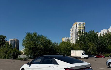 Hyundai Elantra, 2023 год, 1 400 000 рублей, 3 фотография