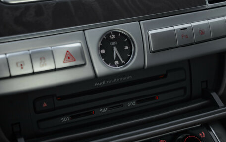 Audi A8, 2011 год, 1 990 000 рублей, 18 фотография